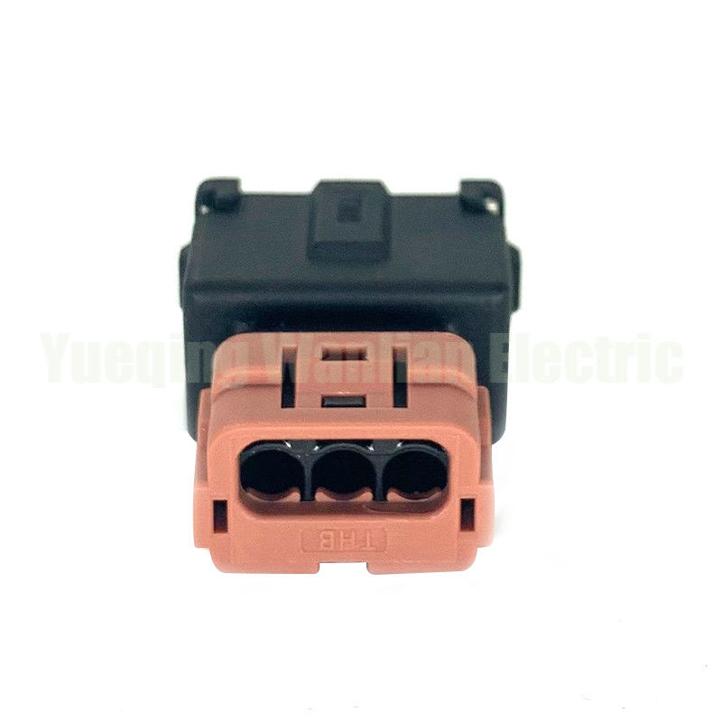 Connecteur à bobine d'allumage à 3 broches PB185-03026