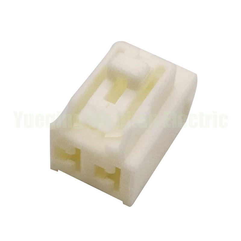 2 épingle 7283-3020 MG652500 Femme connecteur automobile bouchon de prise et connecteur sont fournis