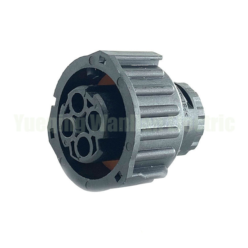 4 épingle 1-967325-1 Connecteur de transmission de tuyauterie automobile à soupape solénoïde inversée