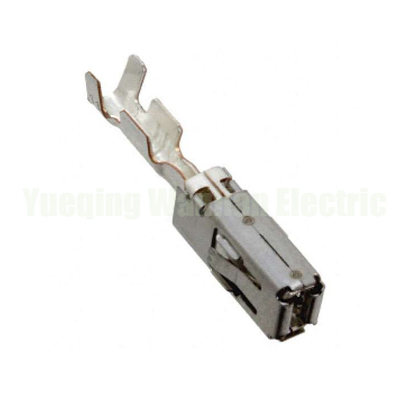 1-968849-3 Terminal en laiton de crimp automobile pour connecteur de harnais de câblage automobile